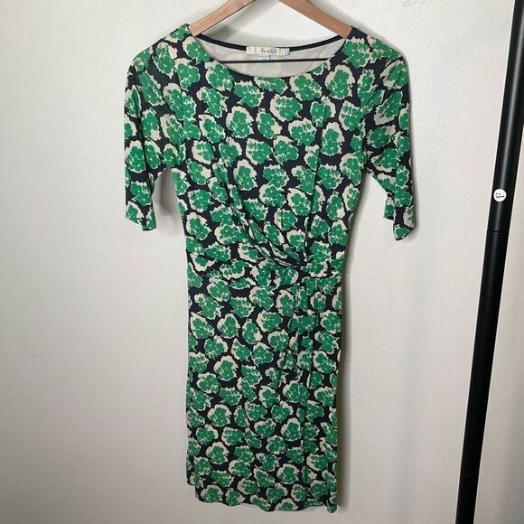 Boden Annie Floral Tencel Dress - Picture 2 of 9